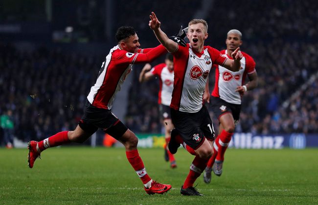 核心缺阵！布克因伤缺席对雷霆的NBA杯关键战