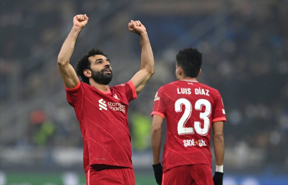 十人博洛尼亚0-0战平布兰，里科吉安尼斯染红