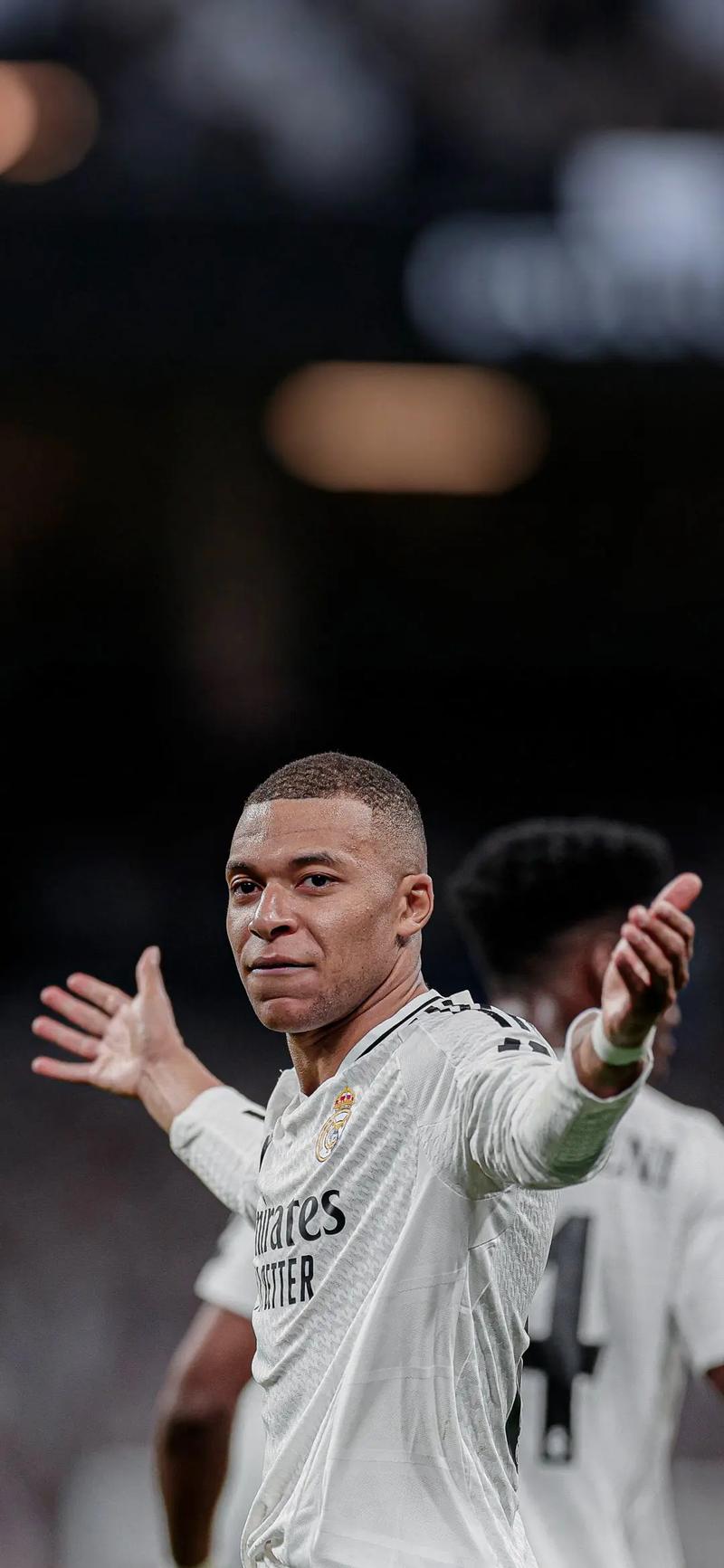 马斯切拉诺：看到38岁的梅西还能如此积极拼抢真是令人惊叹