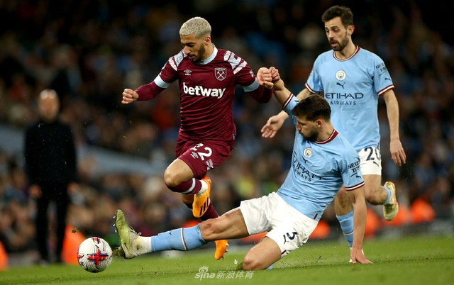 詹姆斯：英格拉姆当年还是个年轻人，如今已是经验丰富的老将